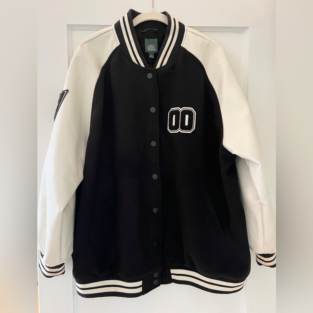 Wild Fable Varsity Jacket XXL Black White Faux Leather Sleeve Bomber